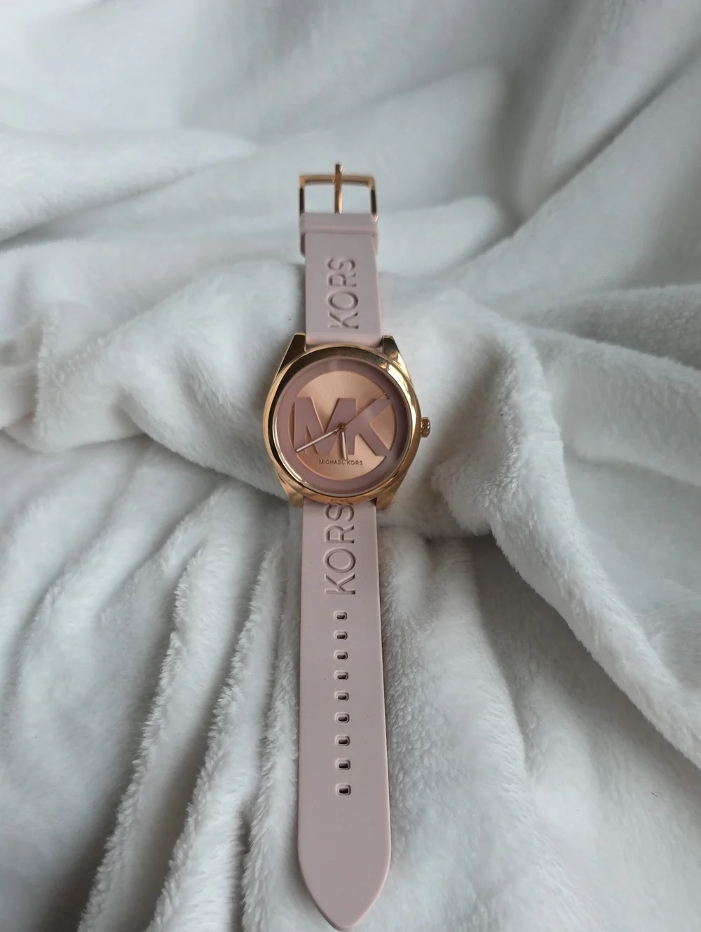 Michael Kors Pink Silicone Strap Watch with Rose Gold Tone Case